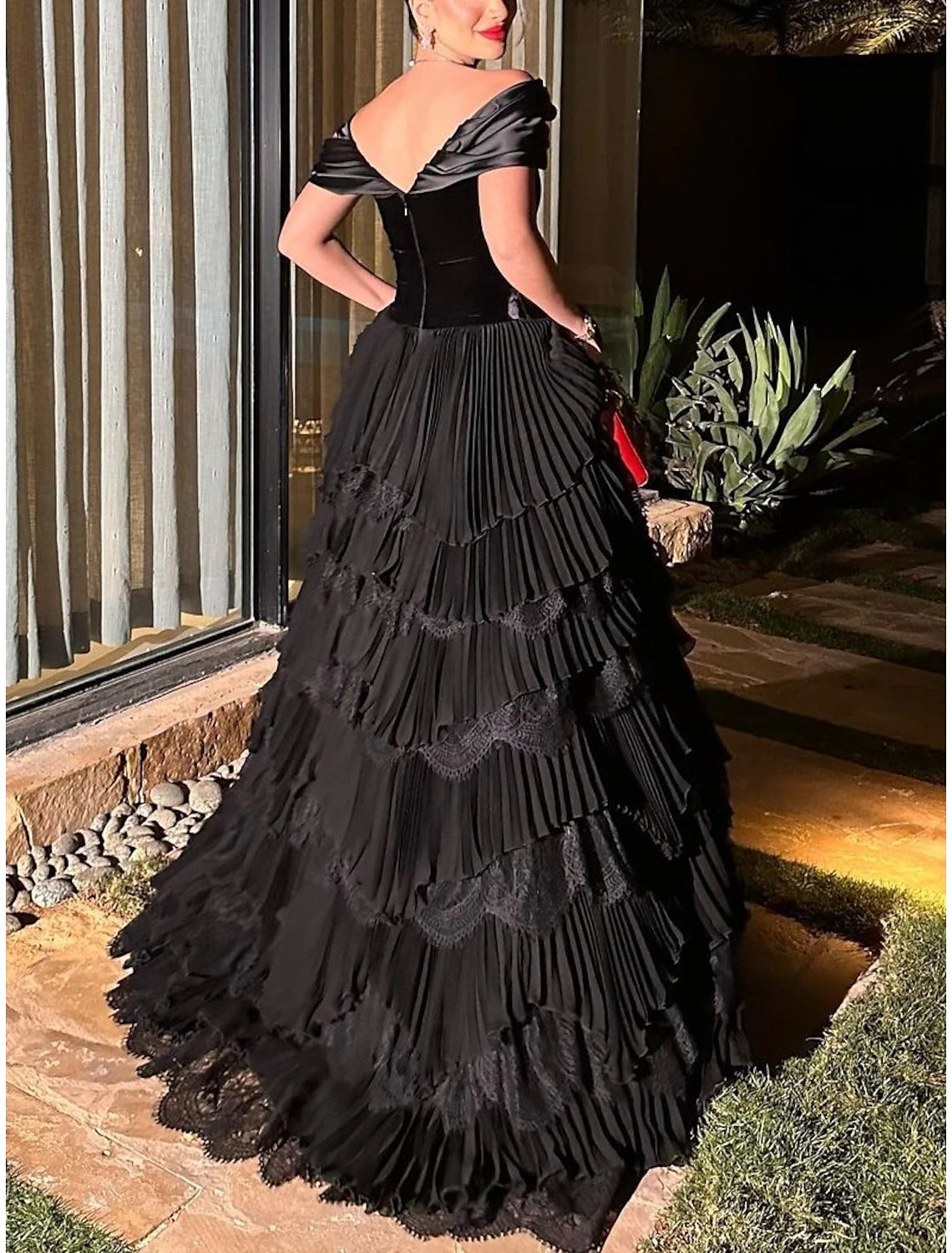 A-Line Prom Dresses Elegant Dress Formal Prom Floor Length Short Sleeve Sweetheart Lace with Ruched